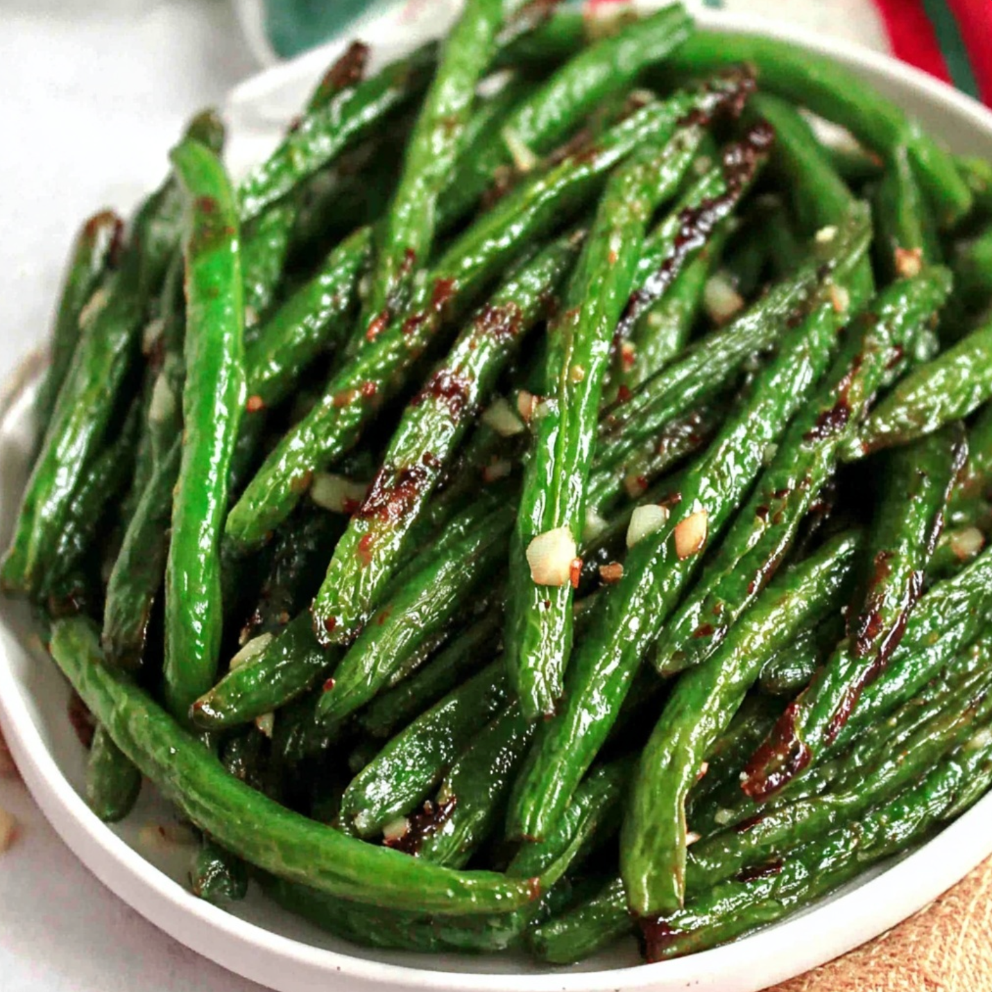 Golden Parmesan Roasted Green Beans: A Social Media Sensation with 22k Shares!