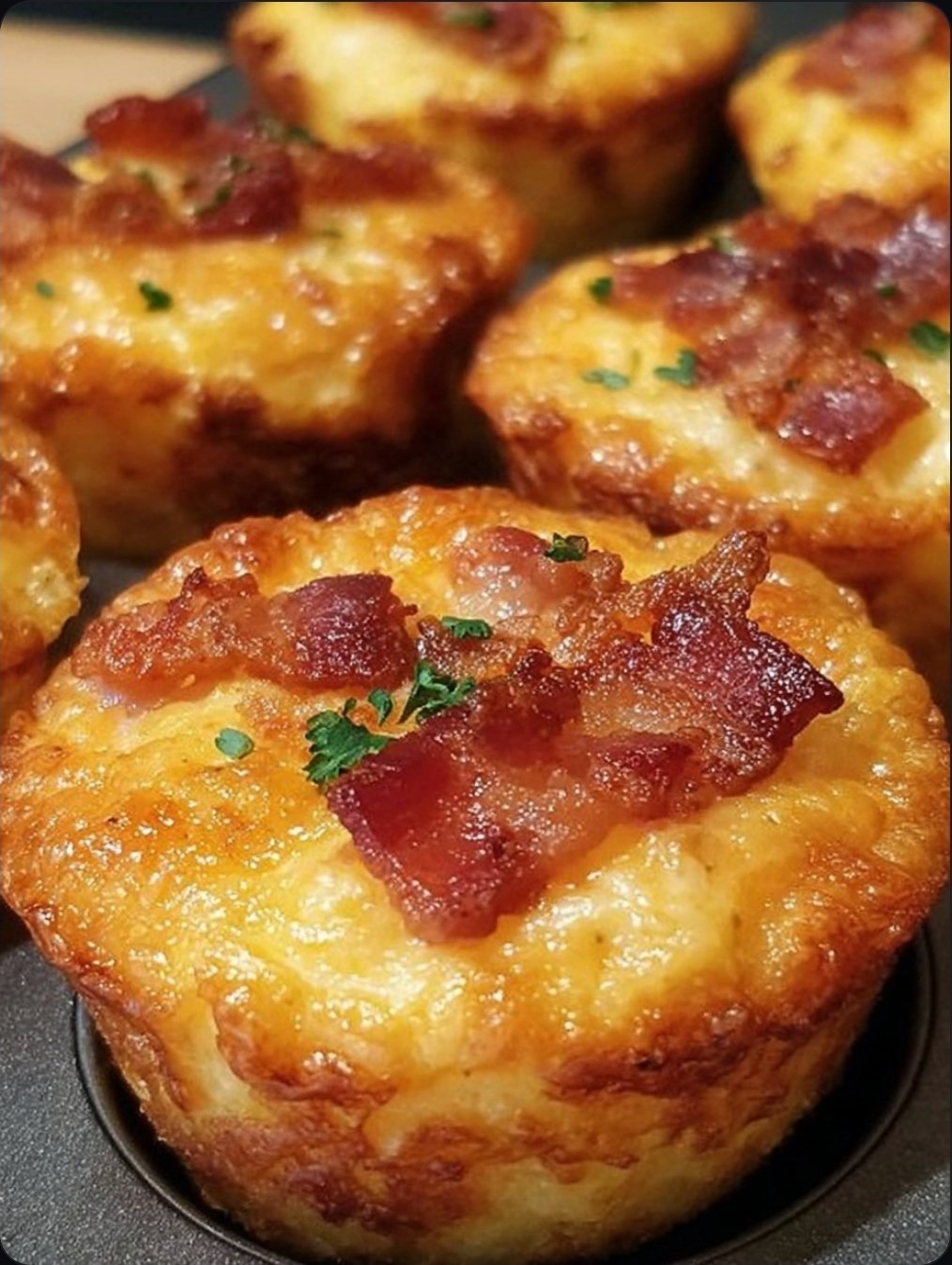 Low Carb Bacon and Egg Breakfast Muffins