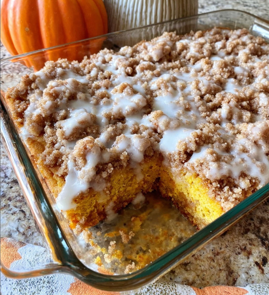 Pumpkin Spice Crumb Cake