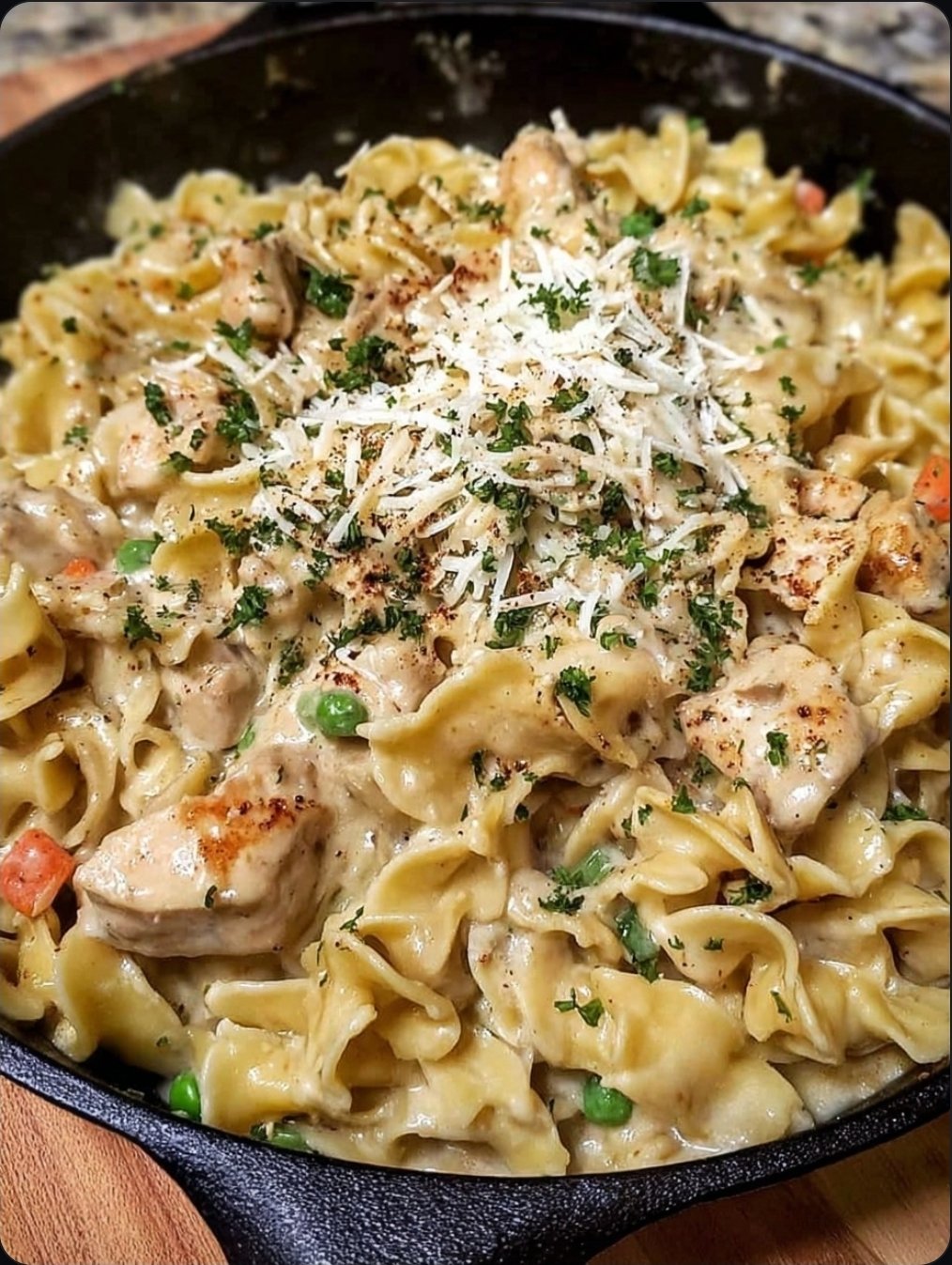 Chicken Pot Pie Noodle Skillet
