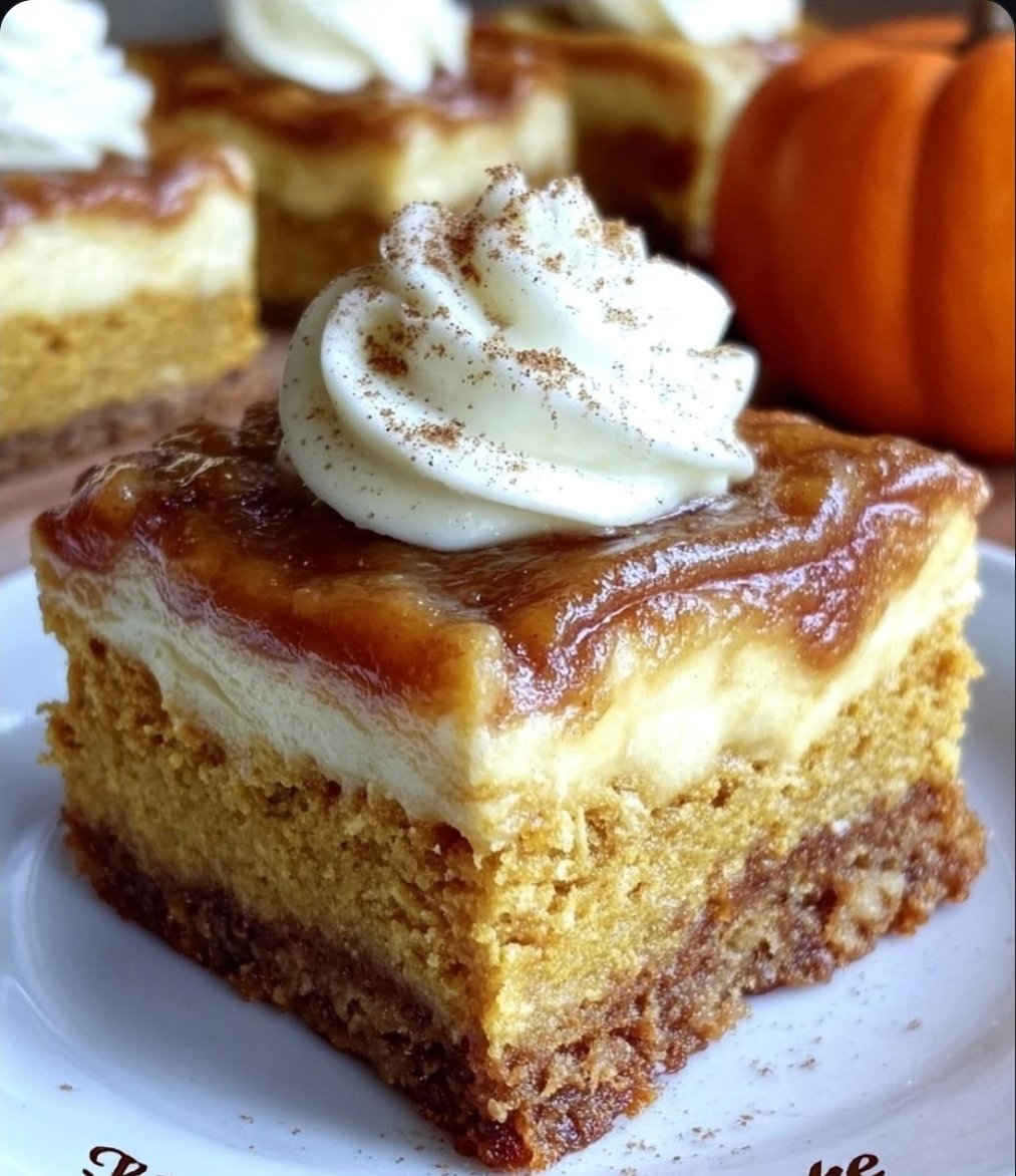 Pumpkin Spice Gooey Cake