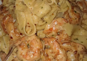 One Pan Shrimp Fettuccine Alfredo
