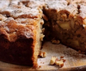 Cinnamon Apple Cake