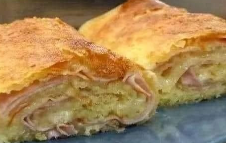 Sweet Pancake Casserole with Quark Filling - Easy Recipes