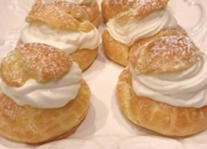MOM’S FAMOUS CREAM PUFFS