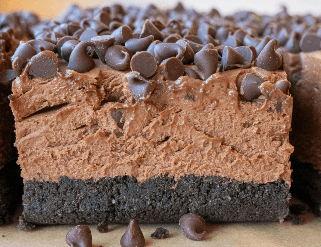 No-Bake Triple Chocolate Cheesecake Bars