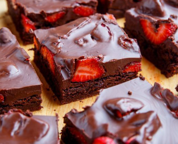 Chocolate Covered Strawberry Brownies – Easy Recipes
