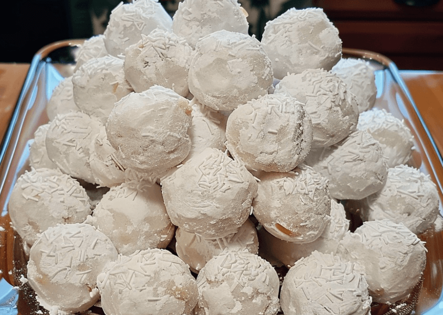 Health meal, low carbs meals, keto meal