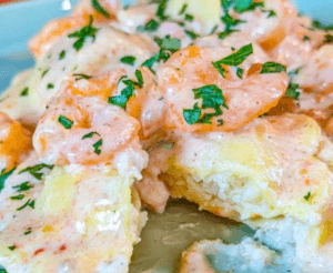 CHEESY SHRIMP TORTELLINI ALFREDO SKILLET