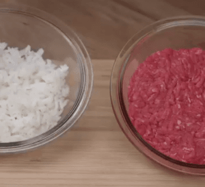 Classic Stuffed Peppers with Ground Beef and Rice