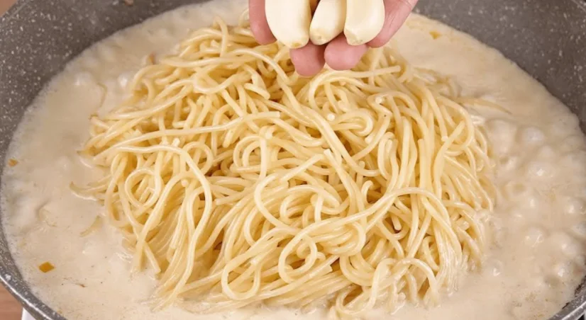 Health meal, low carbs meals, keto meal