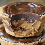 Caramel Apple Cheesecake Cake