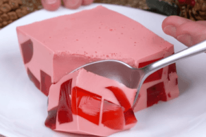 Two-Ingredient Strawberry Jelly Dessert