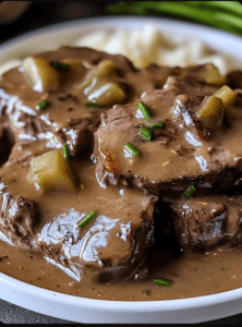 How to Make Slow Cooker Cubed Steak with Gravy