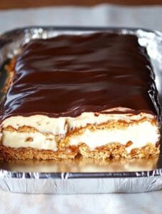 No-Bake Chocolate Eclair Cake