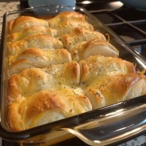 CHEESY CHICKEN CRESCENT ROLLS
