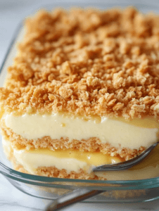 creamy-vanilla-pudding-with-cracker-crumble
