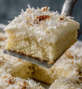 Decadent Italian Cream Sheet Cake: A Taste of Tuscany in Every Bite!