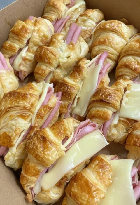 Baked Ham And Cheese Croissant Recipe Best Cheese For Ham Croissants Ham And Cheese Croissant Meal Ideas Homemade Ham And ...