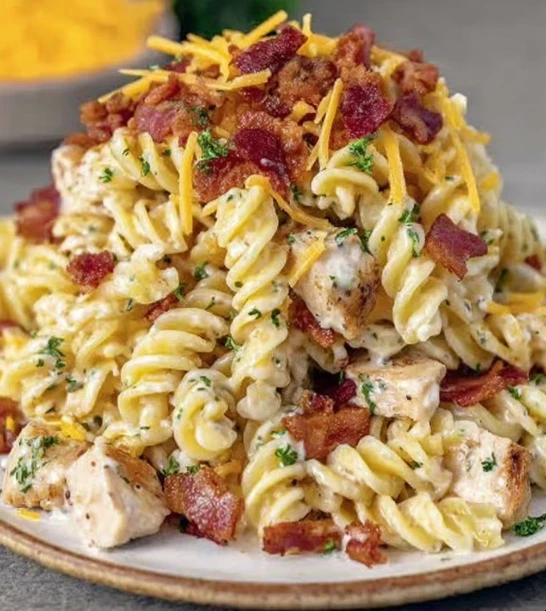 Best Chicken Bacon Ranch Pasta Recipe Easy Chicken Bacon Ranch Pasta Bake Creamy Chicken Bacon Ranch Pasta Gluten-free Chi...