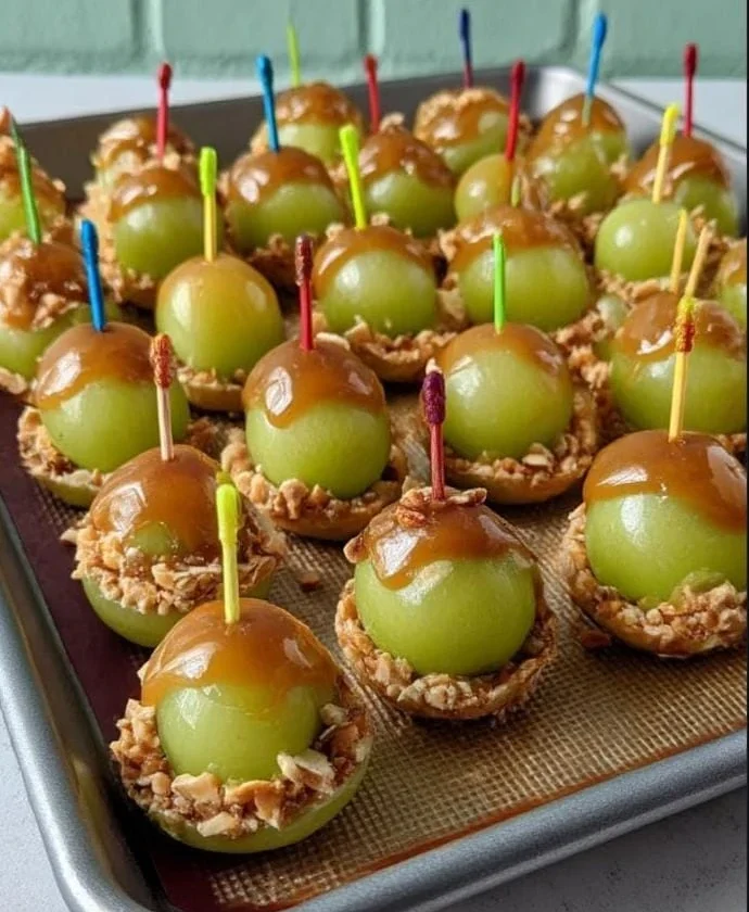Caramel Apple Grapes Recipe How To Make Caramel Apple Grapes Best Caramel For Apple Grapes Caramel Apple Grapes Tutorial D...