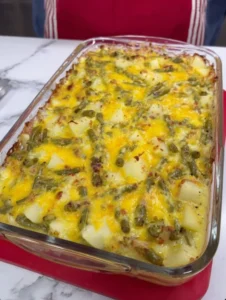 Easy One-Dish Cheesy Green Bean Casserole — melt-in-your-mouth goodness