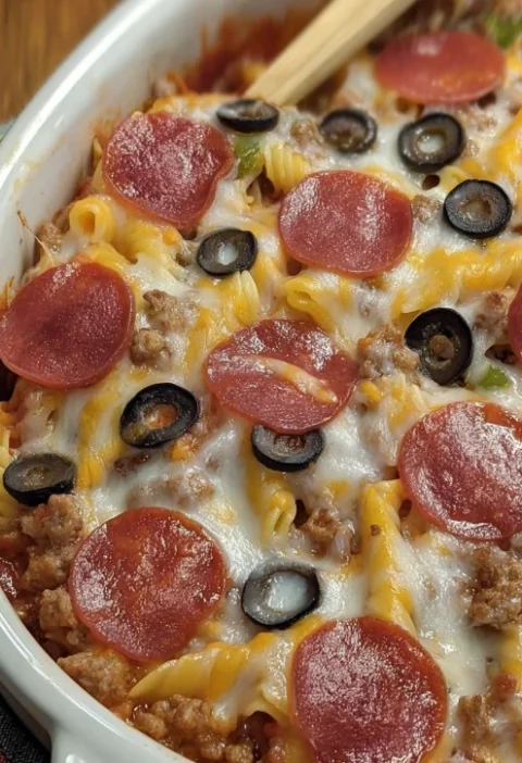 Easy Cheesy Pepperoni Pizza Casserole Recipe Best Cheese For Pepperoni Pizza Casserole Homemade Pepperoni Pizza Casserole ...