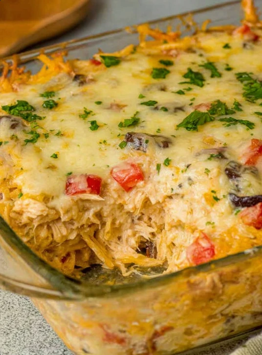 Easy Fiesta Chicken Casserole Recipe Vibrant Cheesy Chicken Casserole Ideas How To Make Fiesta Chicken Casserole Crowd-ple...