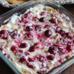 Easy One-Dish Cheddar Bay Hamburger Casserole with Garlic Butter Biscuit Topping