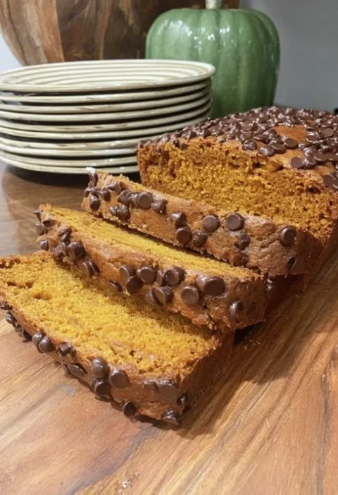 Easy One-bowl Chocolate Chip Pumpkin Bread Recipe Best Moist Pumpkin Bread With Chocolate Chips Gluten-free Chocolate Chip...