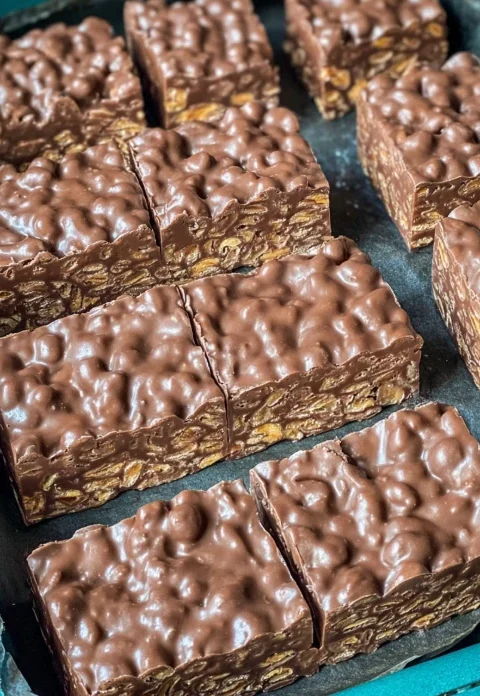 Homemade Crunch Bars Recipe Easy Homemade Crunch Bars How To Make Crunch Bars At Home DIY Chocolate Crunch Bars Gluten-fre...