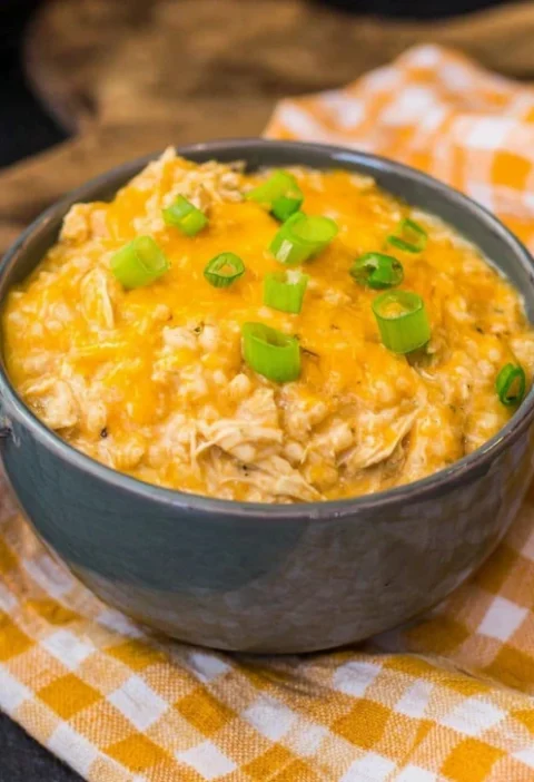 Slow Cooker Green Chili Chicken Recipe Easy Green Chili Chicken Casserole Best Rice Casserole With Chicken Slow Cooker Chi...