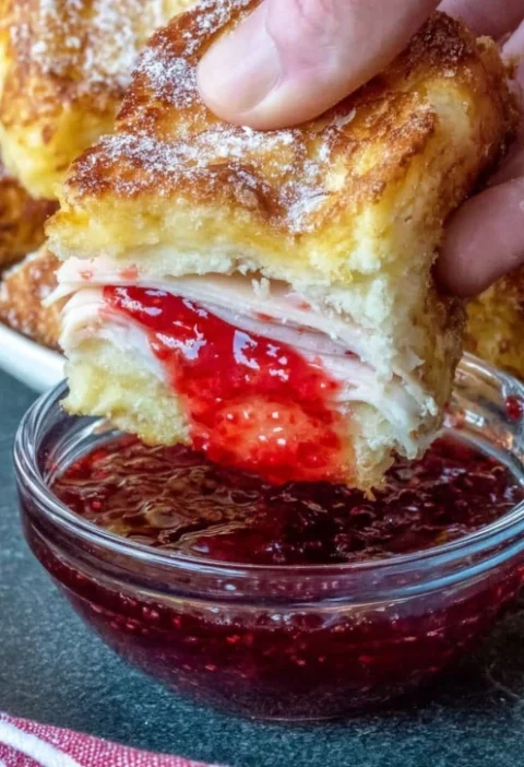 Best Monte Cristo Slider Recipe Easy Monte Cristo Sliders For Brunch Gourmet Monte Cristo Slider Ideas Monte Cristo Slider...