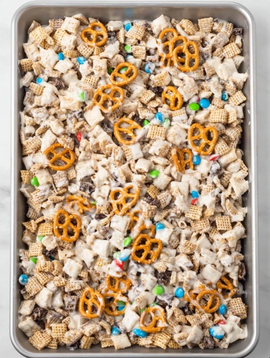 Classic White Trash Snack Mix: Sweet-Salty Crunch Everyone Will Love