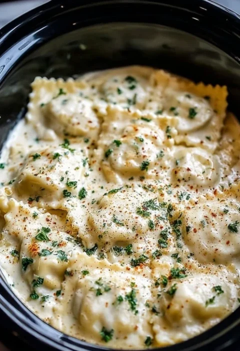 Creamy Chicken Alfredo Ravioli Bake Recipe Easy Chicken Alfredo Ravioli Casserole Homemade Creamy Ravioli Bake Best Cheese...