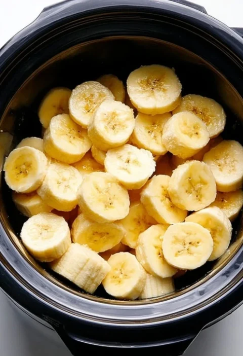 Easy 5-ingredient Banana Foster Pudding Slow Cooker Banana Dessert Recipes Simple Banana Foster In Slow Cooker Low-effort ...