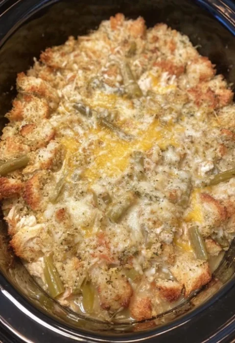 Easy 6-ingredient Slow Cooker Chicken Slow Cooker Chicken And Stuffing Recipe Best Slow Cooker Chicken Stuffing Healthy Sl...