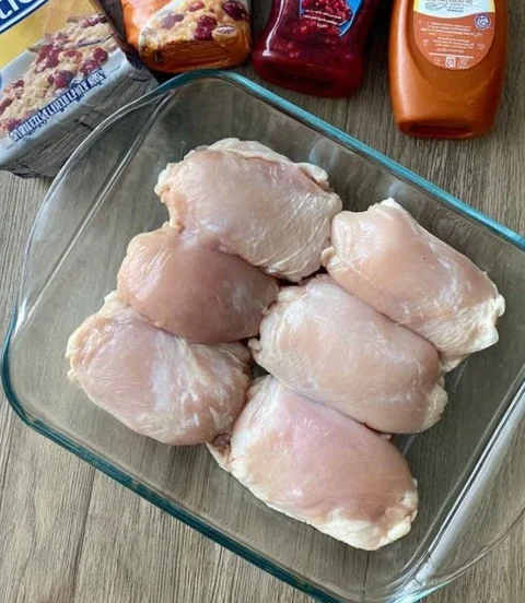 Easy Baked Cranberry Chicken Recipe Sweet Tangy Cranberry Chicken Bake Weeknight Cranberry Chicken Dinner Healthy Baked Cr...