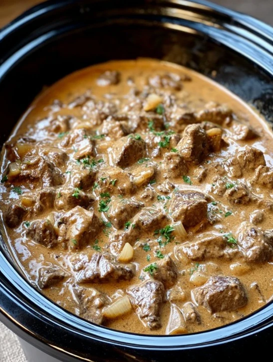 Easy Beef Stroganoff Pasta Recipe 4-ingredient Beef Stroganoff Quick Retro Supper Table Beef Pasta Simple Beef Stroganoff ...