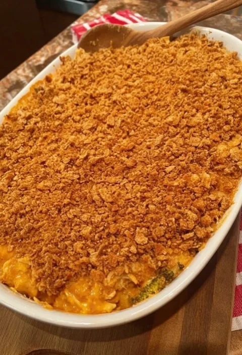 Easy Chicken Broccoli Rice Casserole Recipe Creamy Chicken Broccoli Rice Casserole Cheesy Chicken Broccoli Rice Bake One-p...