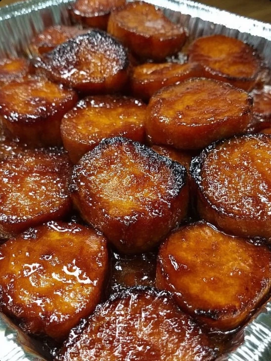 Easy Skillet Maple Glazed Pork Chops Quick Maple Pork Chop Dinner Best Weeknight Skillet Pork Chops How To Make Maple Glaz...