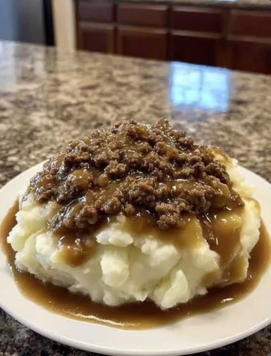 Easy Skillet Mashed Potatoes With Beef Gravy One-skillet Ground Beef And Mashed Potato Recipe Quick Ground Beef Gravy With...