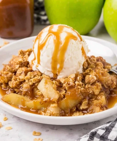 Old-fashioned Apple Crisp Recipe Best Traditional Apple Crisp Homemade Apple Crisp With Oats Easy Old-fashioned Apple Cris...