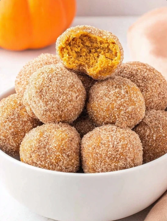Grandma’s Old-Fashioned Pumpkin Donut Holes