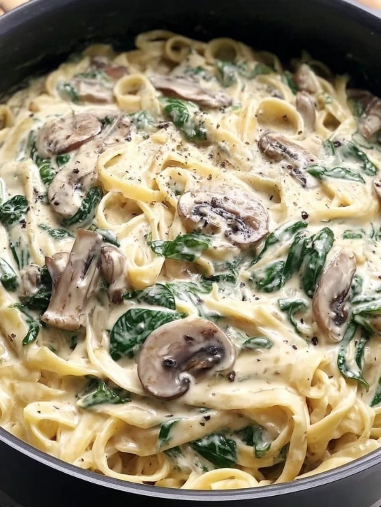 Slow Cooker Spinach Mushroom Pasta Recipe Easy Spinach Alfredo Pasta Slow Cooker Vegetarian Spinach Mushroom Pasta Crockpo...