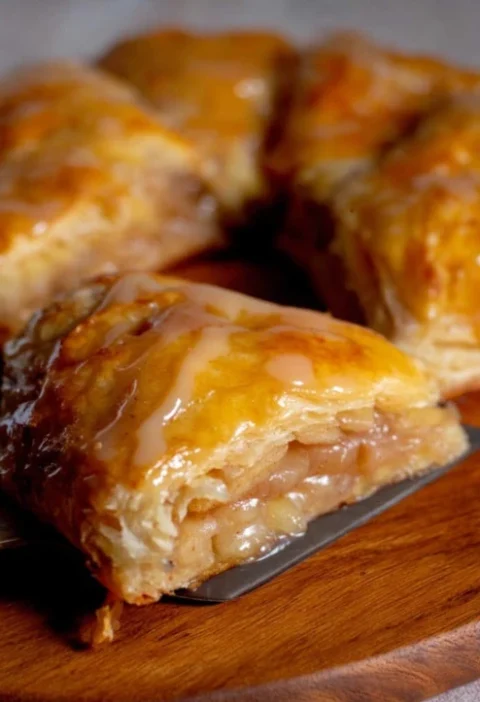 Wisconsin Apple Kringle Online Order Buy Wisconsin Apple Kringle Best Wisconsin Apple Kringle Bakery Wisconsin Apple Kring...