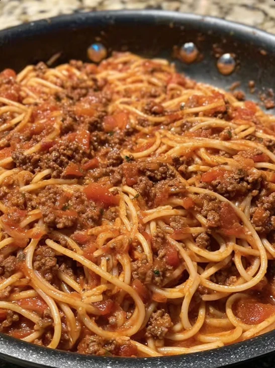 Best Holiday Spaghetti Meat Sauce Recipe Easy Comfort Spaghetti Meat Sauce Homemade Spaghetti Meat Sauce For Holidays Fest...