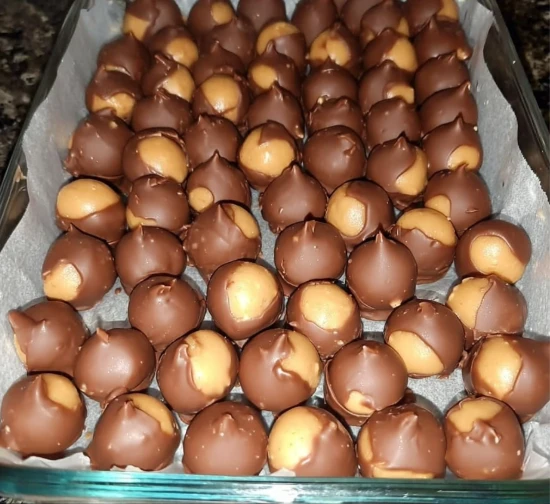 Country-Style Peanut Butter Balls Aka Buckeye Balls