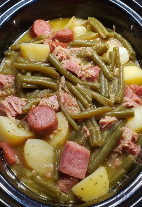 Easy Ham Green Beans Potatoes Recipe Family Favorite Ham Dinner Ideas One-pot Ham Green Beans Potatoes Slow Cooker Ham Bea...