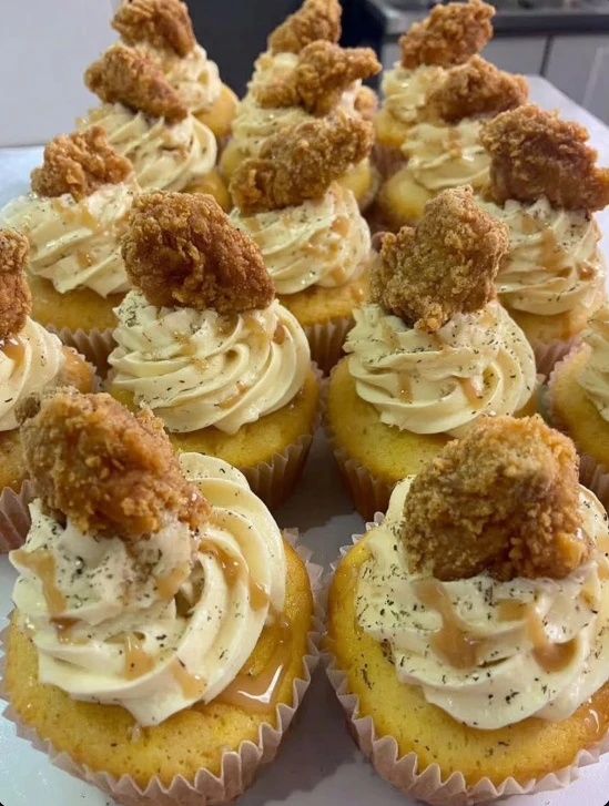 Fried Chicken, Cornbread and Mashed Potato & Gravy Cupcakes